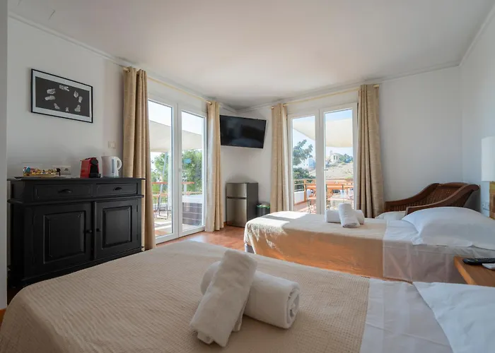 Guest house Syros Village Vari (Syros)